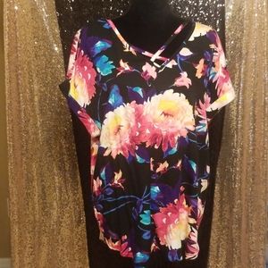 East 5th Floral Top
